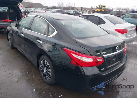 2017 Nissan Altima 2.5 S z USA, uszkodzony, nr VIN 1N4AL3AP3HN350641